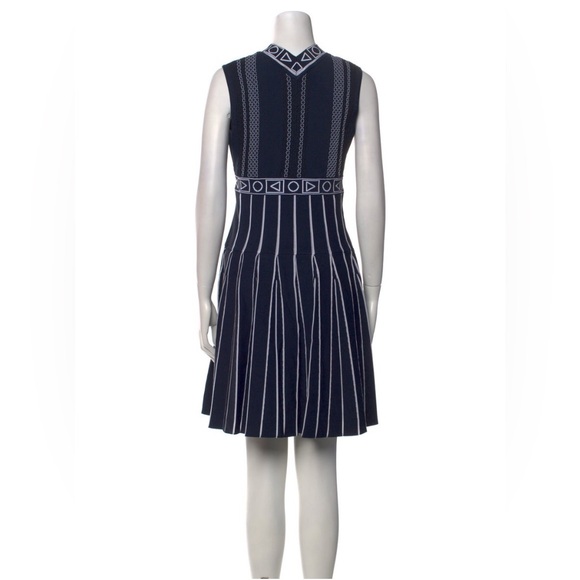 Peter Pilotto Elegant Navy and White Patterned Dress - Picture 3 of 3